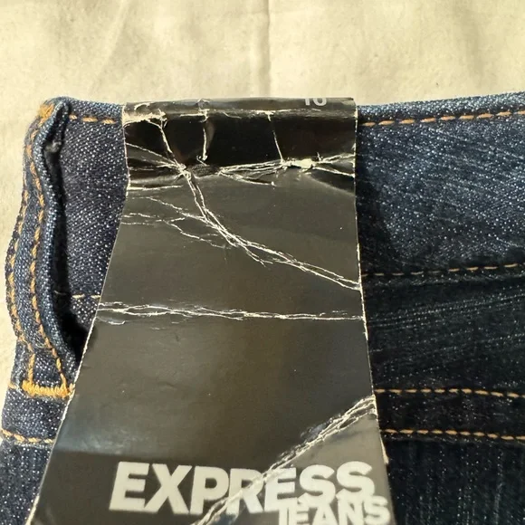 Express jeans  shorts new with tag size 10 - Picture 7 of 9